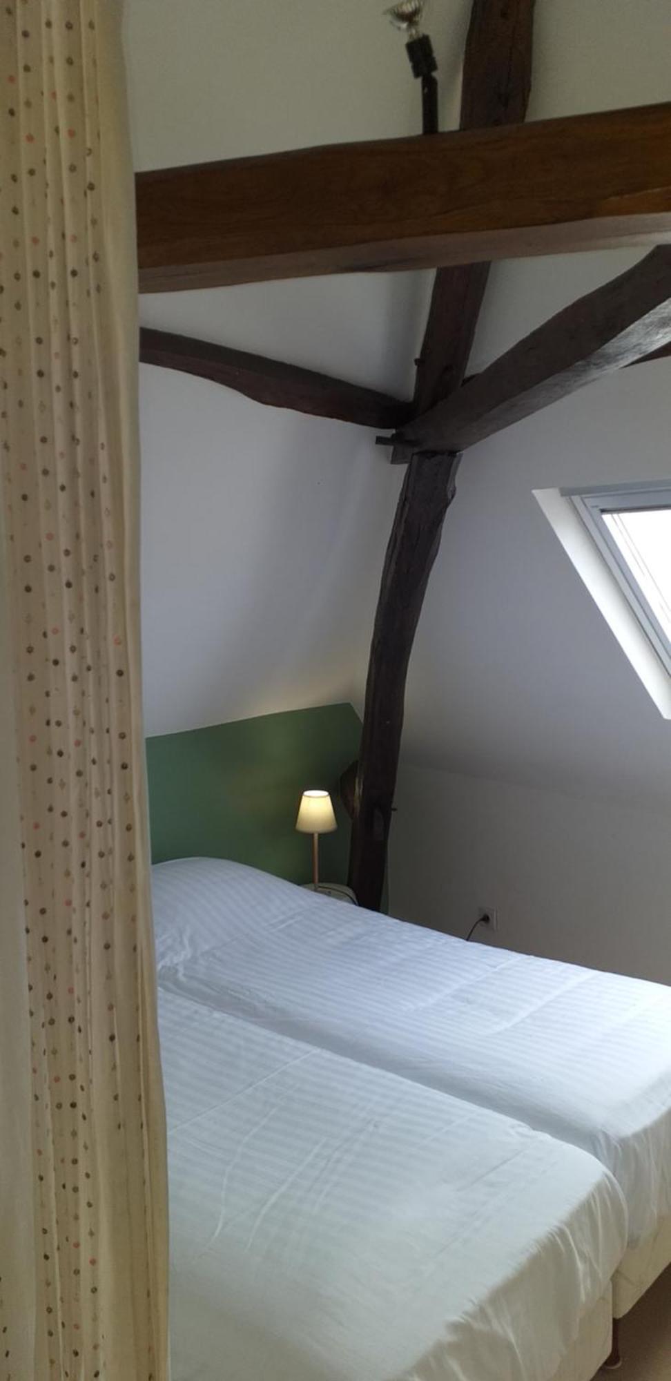 Logis Auberge Du Centre Chitenay エクステリア 写真
