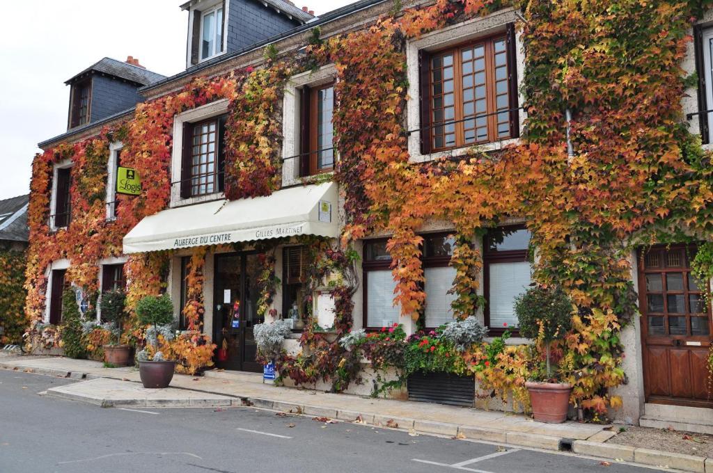 Logis Auberge Du Centre Chitenay エクステリア 写真